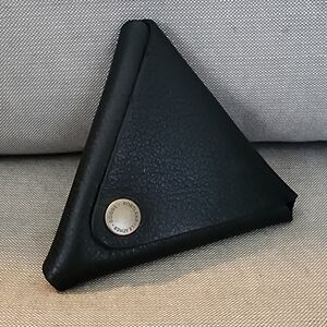 Portland Leather triangle change purse